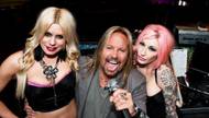 A Twitter battle erupted Monday night between Vince Neil and officials at the Palms, with Neil claiming poor treatment during a visit to Little Buddha and the hotel responding that he was no longer welcome at the resort.